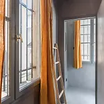 Outstanding Parisian Flat In Heart Of Paris Center