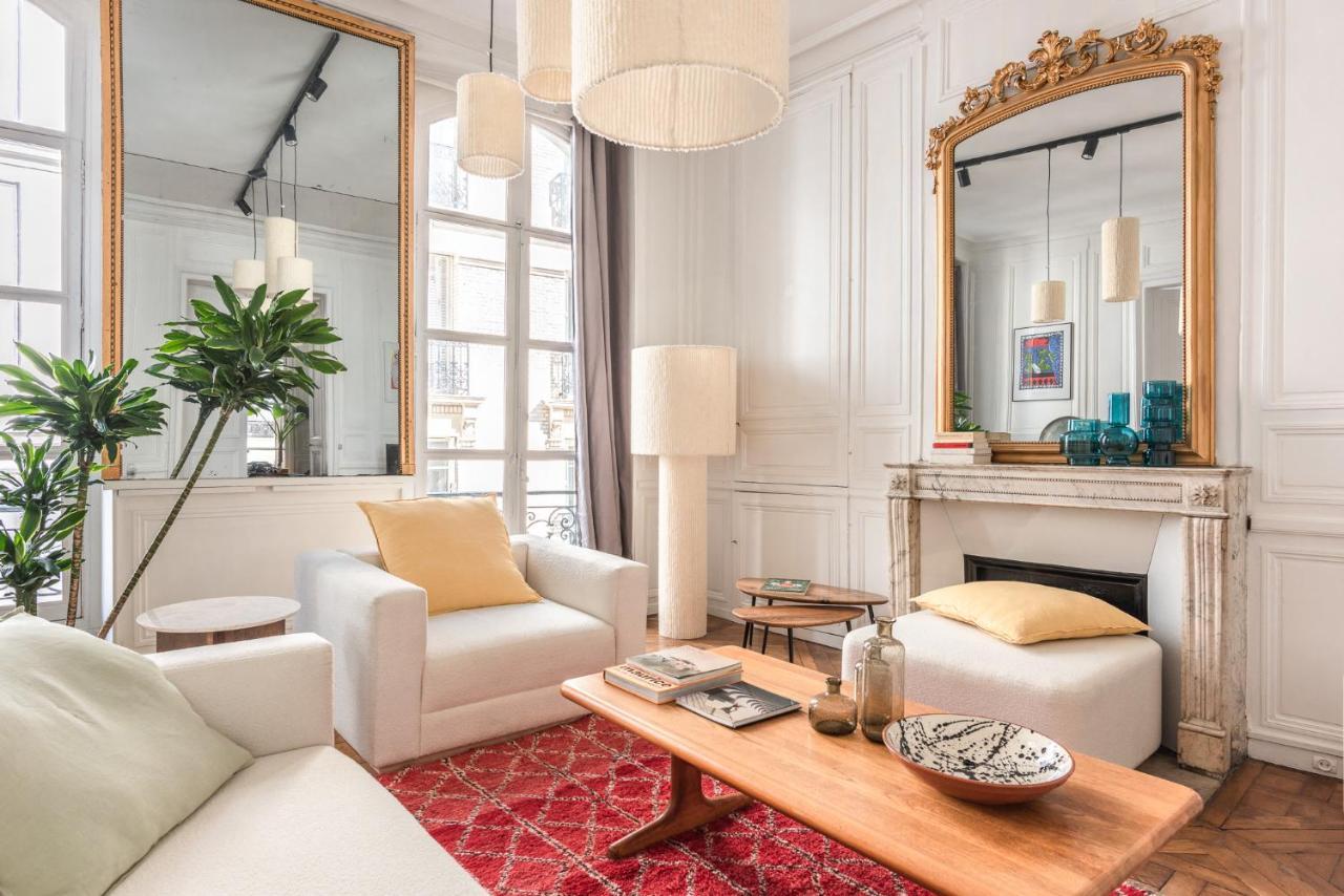 Outstanding Parisian Flat In Heart Of Center Parijs